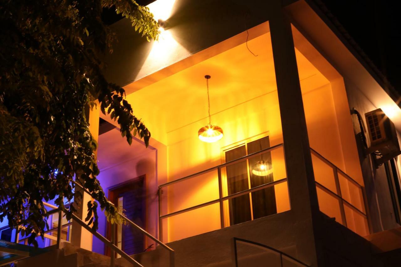 心玛芙市 Moodhu Surf House酒店 外观 照片